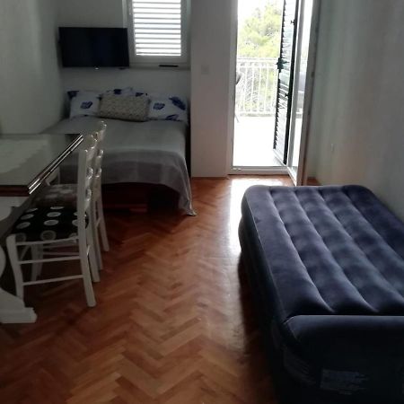 Jona - Dugi Rat - Mali Rat Apartment Екстериор снимка