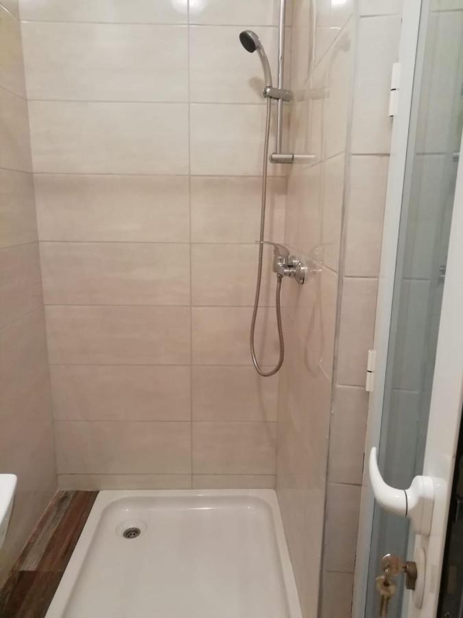 Jona - Dugi Rat - Mali Rat Apartment Екстериор снимка