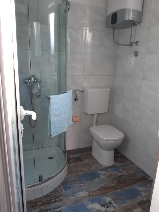 Jona - Dugi Rat - Mali Rat Apartment Екстериор снимка