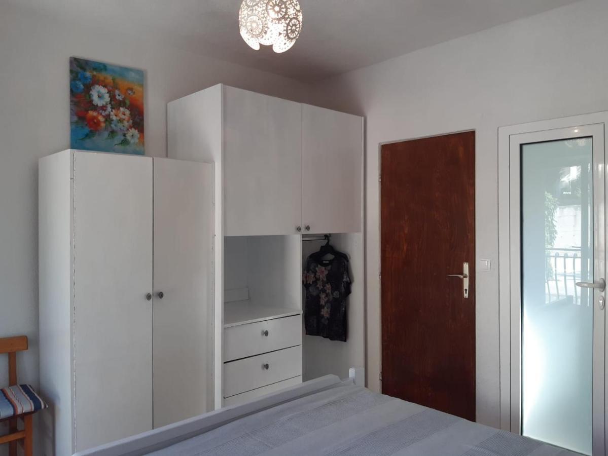 Jona - Dugi Rat - Mali Rat Apartment Екстериор снимка